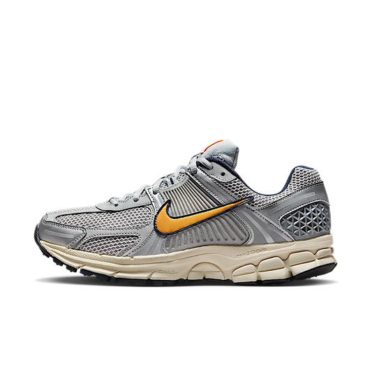 Overkicks - Nike Zoom Vomero 5 Pure Platinum Laser Orange (FJ4151-001) - vista lateral