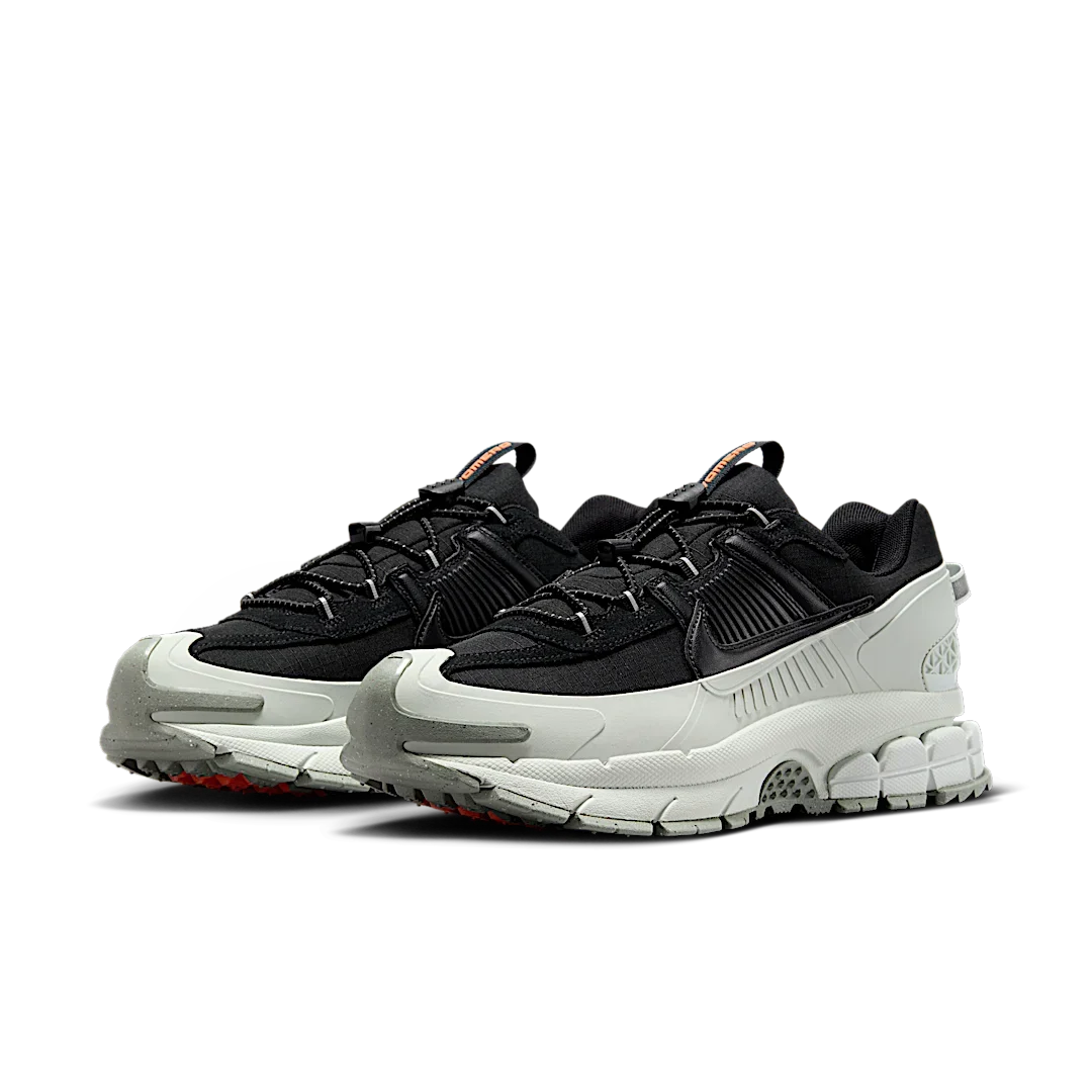 Overkicks - Nike Zoom Vomero 5 Roam Black Light Silver (FV2295-001) - vista trasera