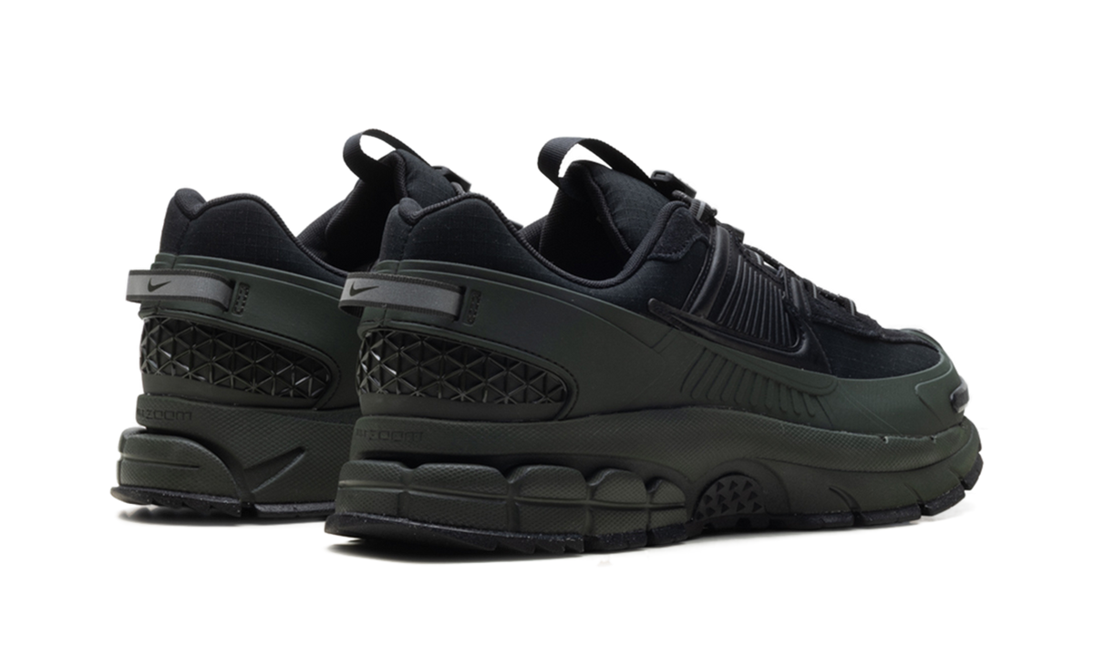 Overkicks - Nike Zoom Vomero 5 Roam Sequoia Black (FV2295-300) - par completo