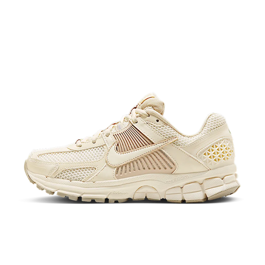 Overkicks - Nike Zoom Vomero 5 Sail Light Orewood Brown (Womens) (FQ6868-111) - vista lateral