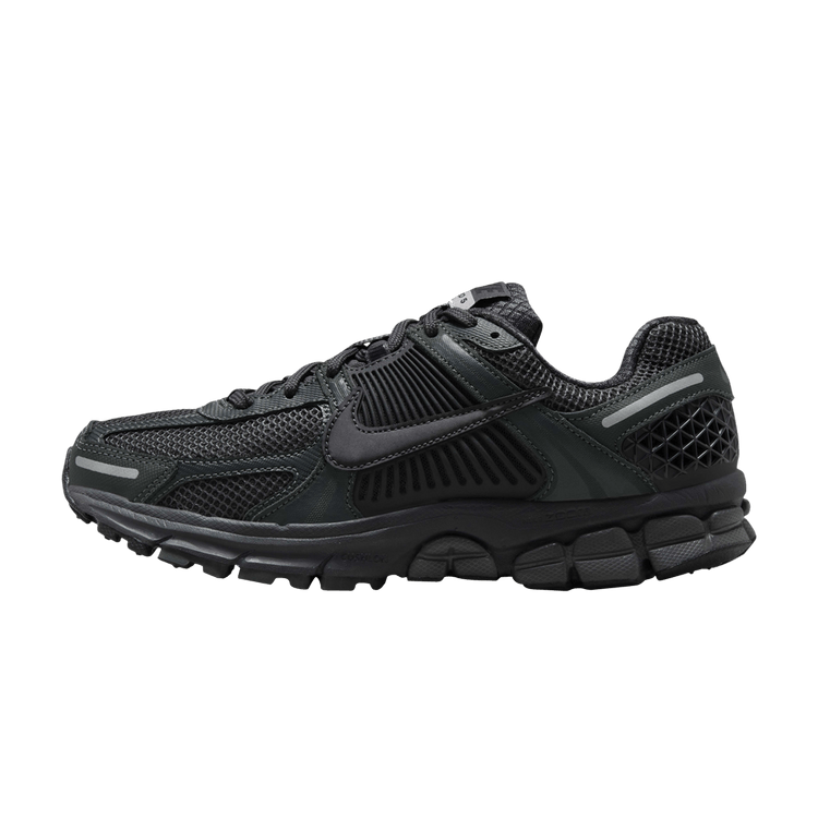 Overkicks - Nike Zoom Vomero 5 Triple Black (Women's) (FQ7079-002) - vista lateral
