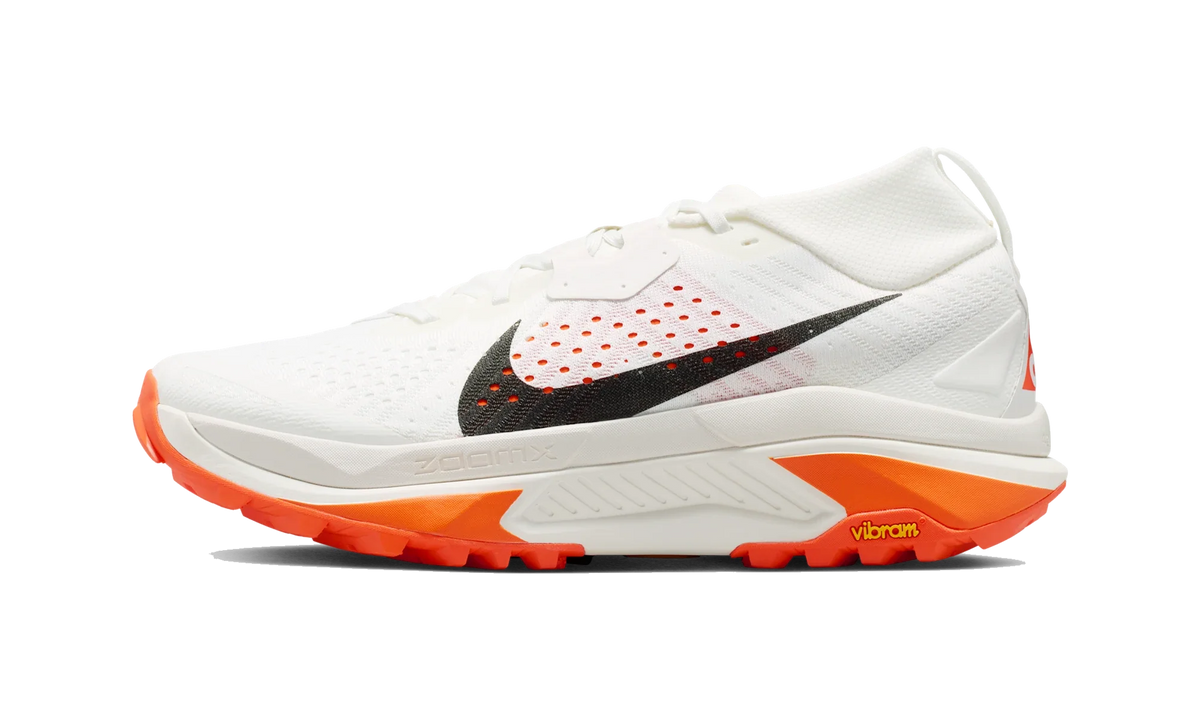 Overkicks - Nike ZoomX ACG Zegama Summit White Safety Orange Black (HV8113-103) - par completo