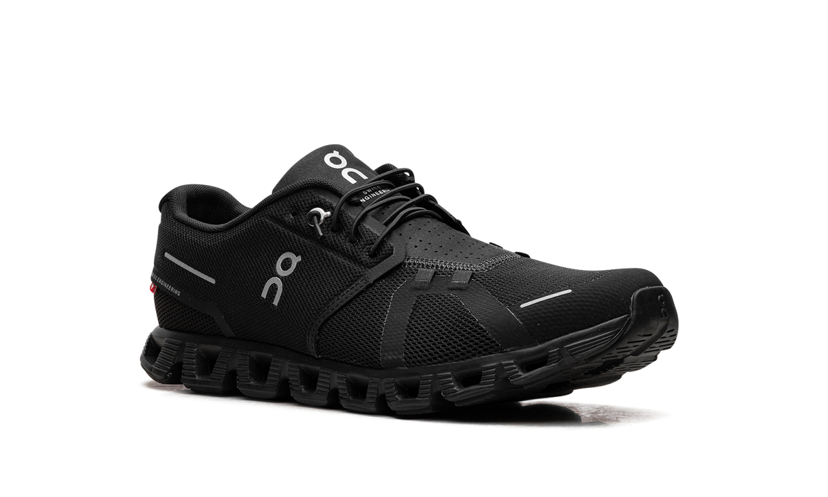 Overkicks - On Running Cloud 5 All Black (59.98986) - detalle