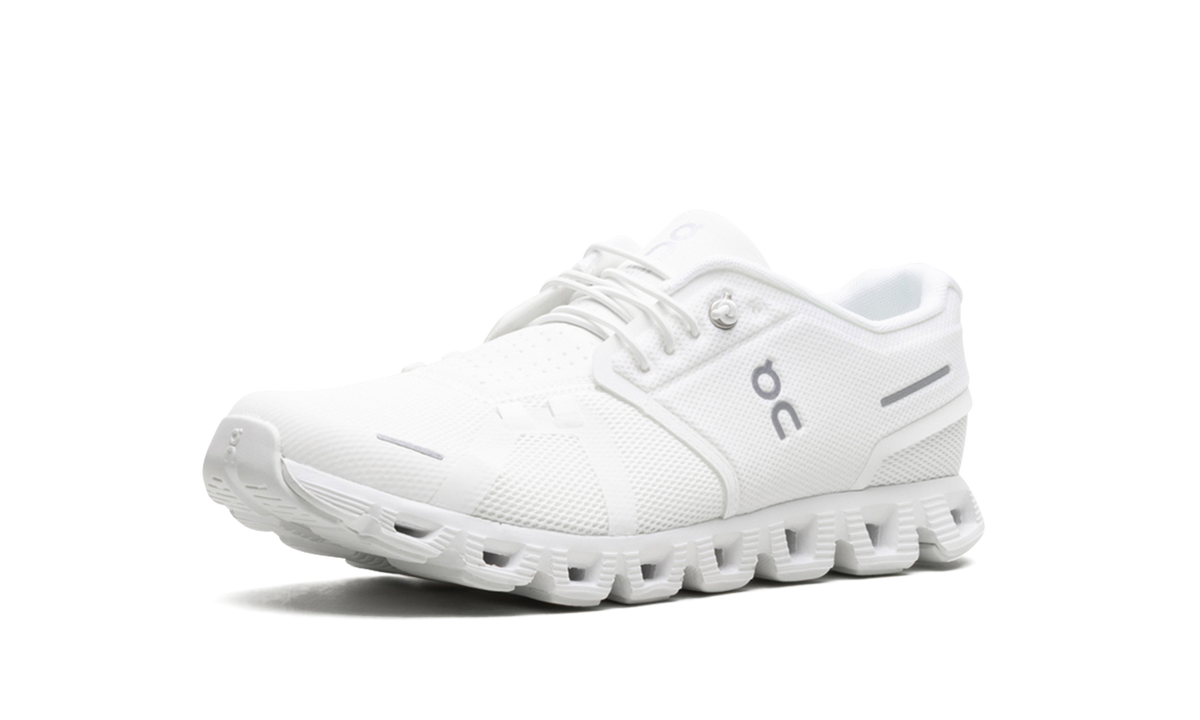 Overkicks - On Running Cloud 5 All White (59.98918) - detalle suela