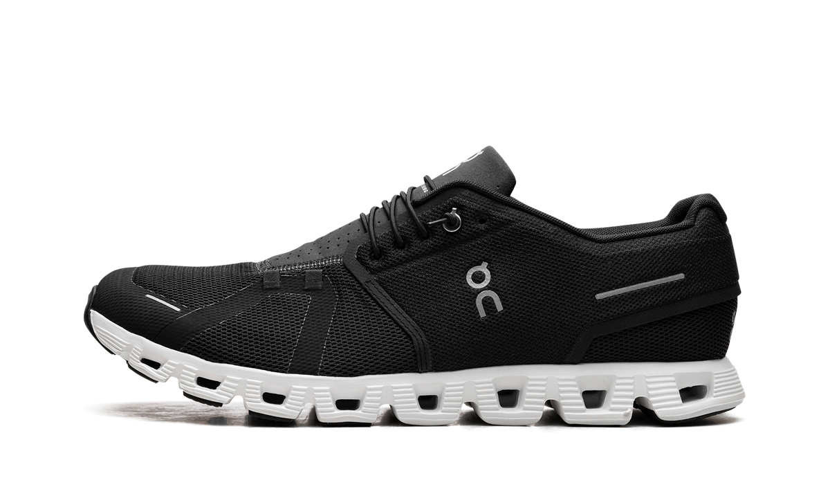 Overkicks - On Running Cloud 5 Black White (59.98919) - vista lateral