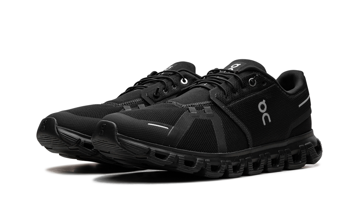 Overkicks - On Running Cloud 6 All Black (3MF10071043) - vista trasera