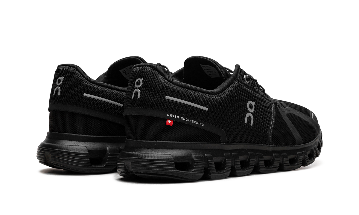 Overkicks - On Running Cloud 6 All Black (3MF10071043) - par completo