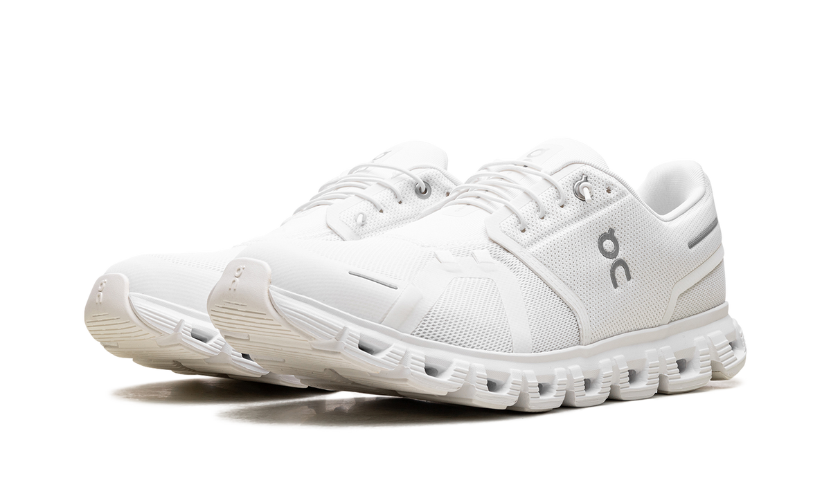 Overkicks - On Running Cloud 6 All White (3MF10071200) - vista trasera