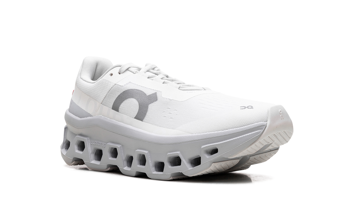Overkicks - On Running Cloudmonster White Glacier (Womens) (61.97649) - detalle lateral interior