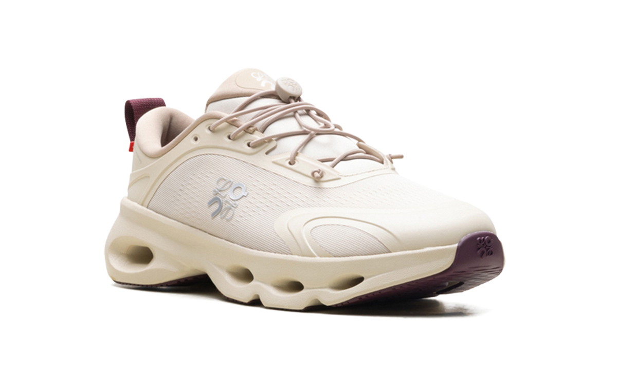 Overkicks - On Running Cloudsolo LOEWE Sand Burgundy (Womens) (3WF30605898) - detalle lateral interior