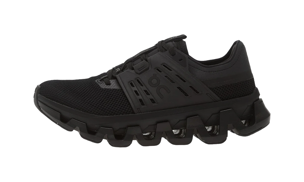 Overkicks - On Running Cloudswift Amp Black (3MG10461043) - vista lateral
