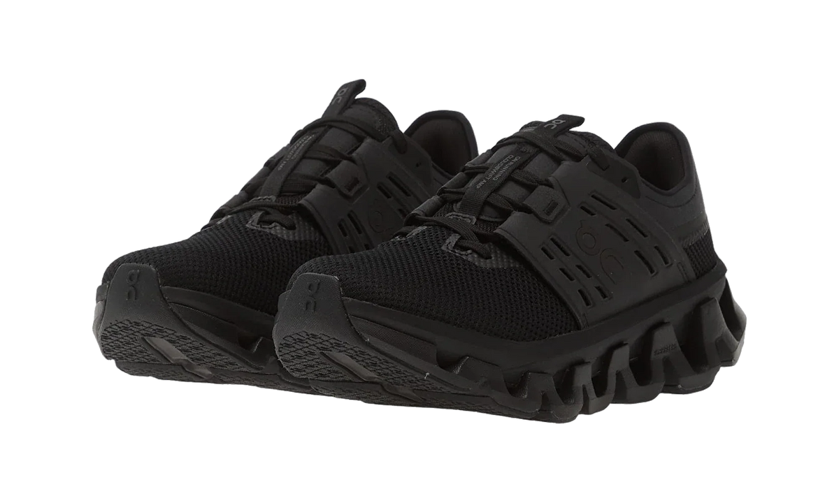 Overkicks - On Running Cloudswift Amp Black (3MG10461043) - detalle talon