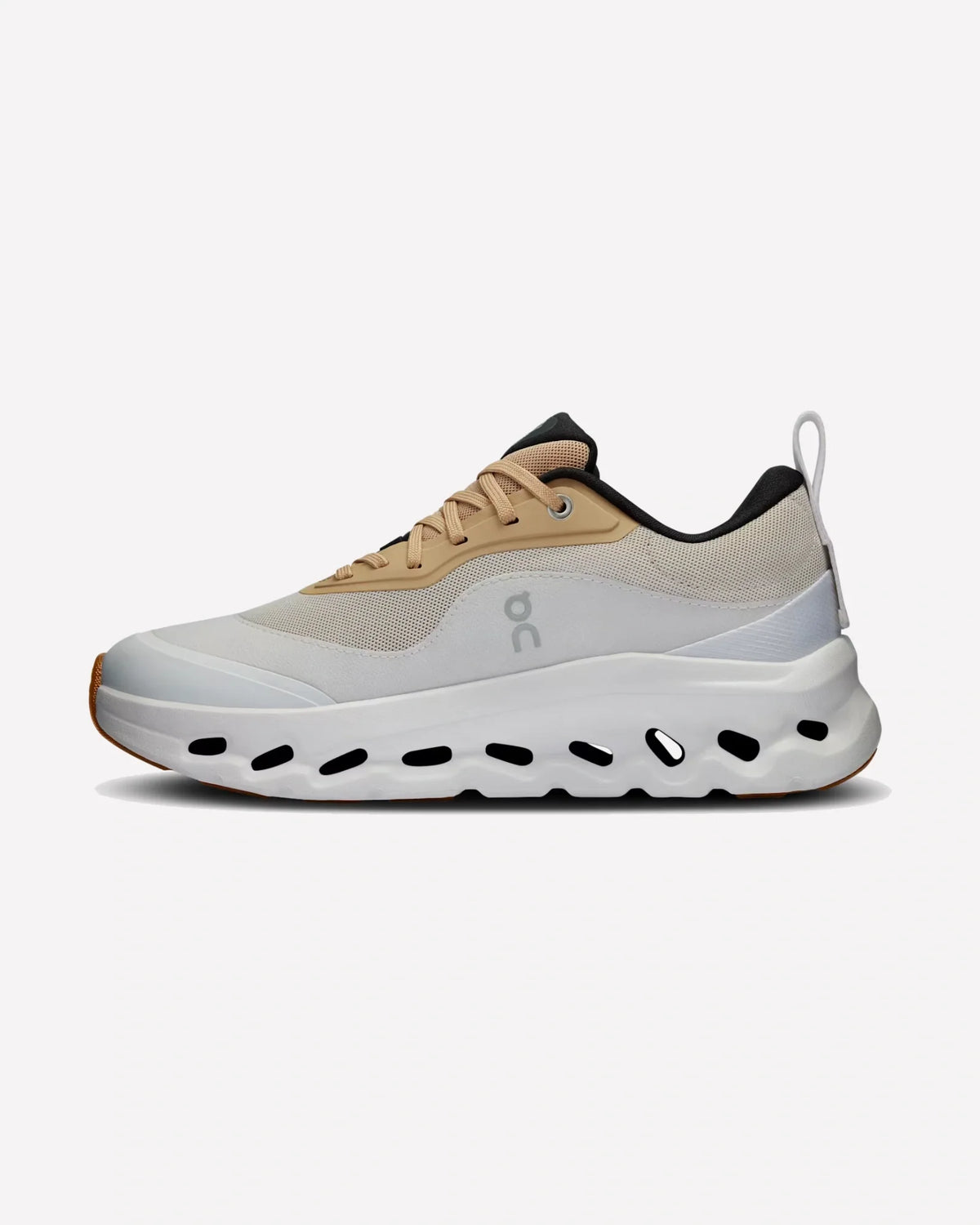 Overkicks - On Running Cloudtilt 2 LOEWE Tan White Gum (Womens) (3WE10873510) - vista lateral