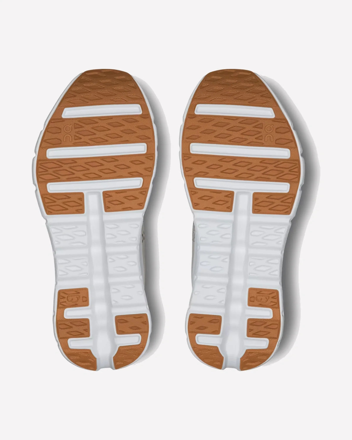 Overkicks - On Running Cloudtilt 2 LOEWE Tan White Gum (Womens) (3WE10873510) - imagen 5