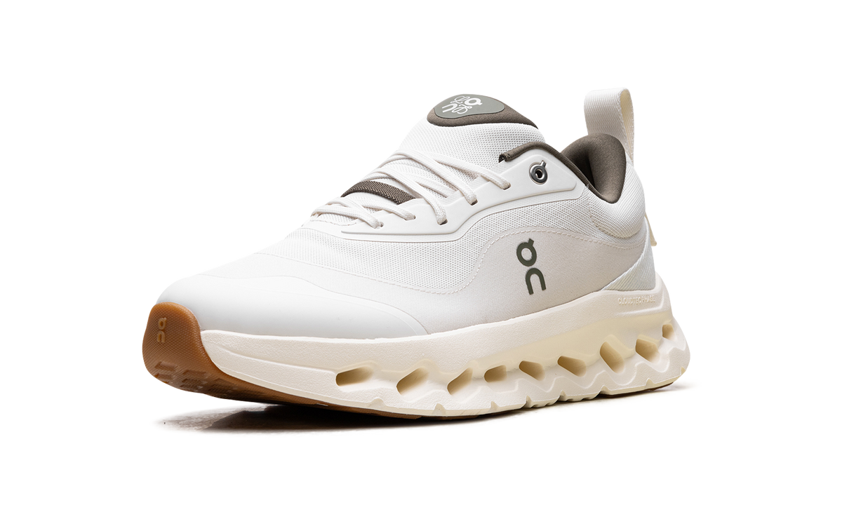 Overkicks - On Running Cloudtilt 2 LOEWE White Khaki (3ME10693507) - detalle suela