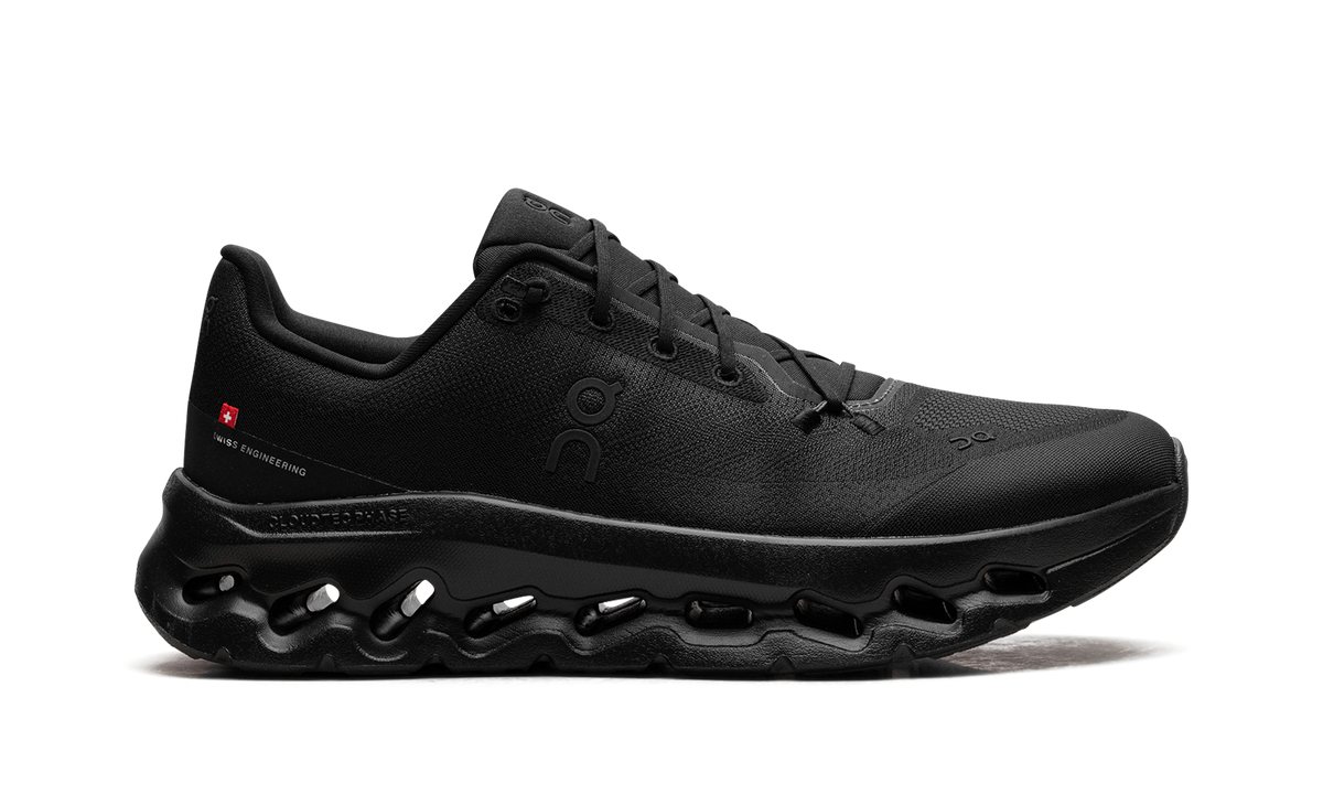 Overkicks - On Running Cloudtilt Black Eclipse (3ME10100264) - detalle talon