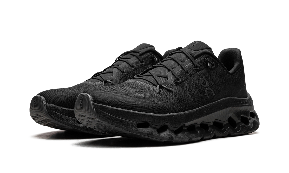 Overkicks - On Running Cloudtilt Black Eclipse (Womens) (3WE10050264) - vista trasera