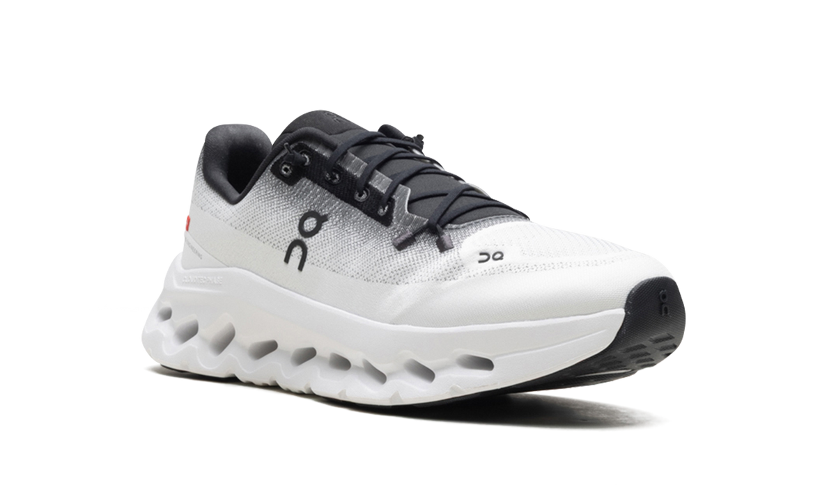 Overkicks - On Running Cloudtilt Black Ivory (3ME10101430) - detalle lateral interior