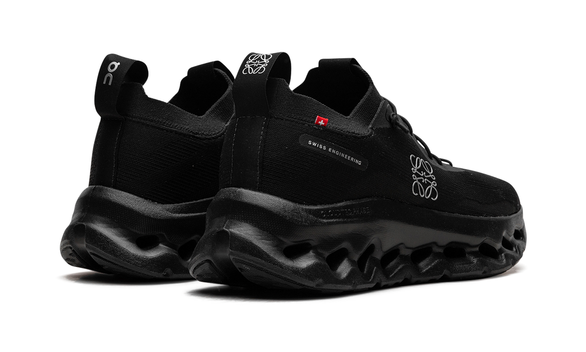 Overkicks - On Running Cloudtilt LOEWE All Black (3MD30330485/M929282X15-3088) - par completo