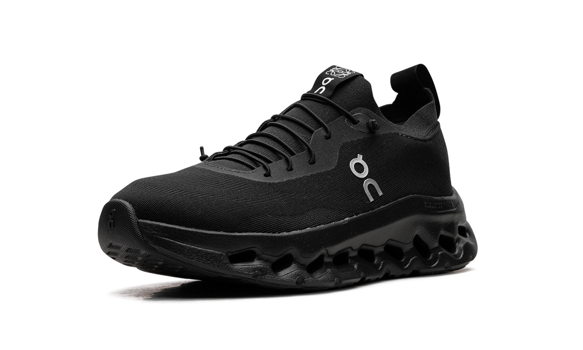 Overkicks - On Running Cloudtilt LOEWE All Black (3MD30330485/M929282X15-3088) - detalle suela