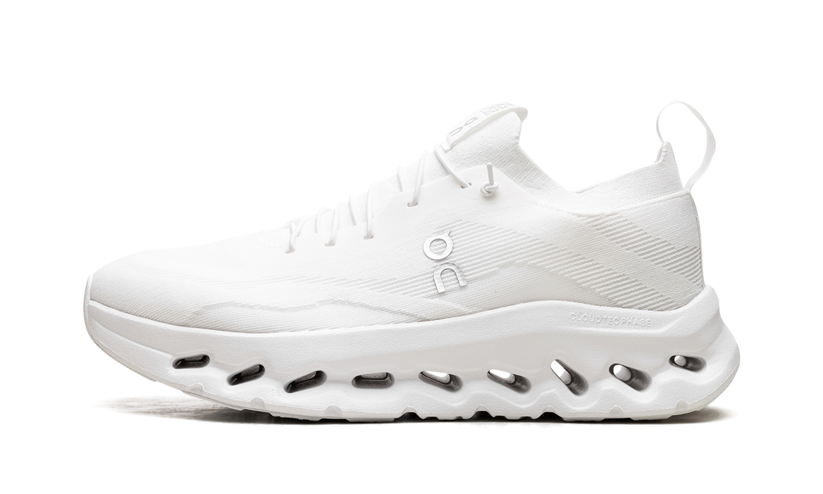 Overkicks - On Running Cloudtilt LOEWE All White (3MD30330108/3MD30332422/M929282X15-3089) - vista lateral