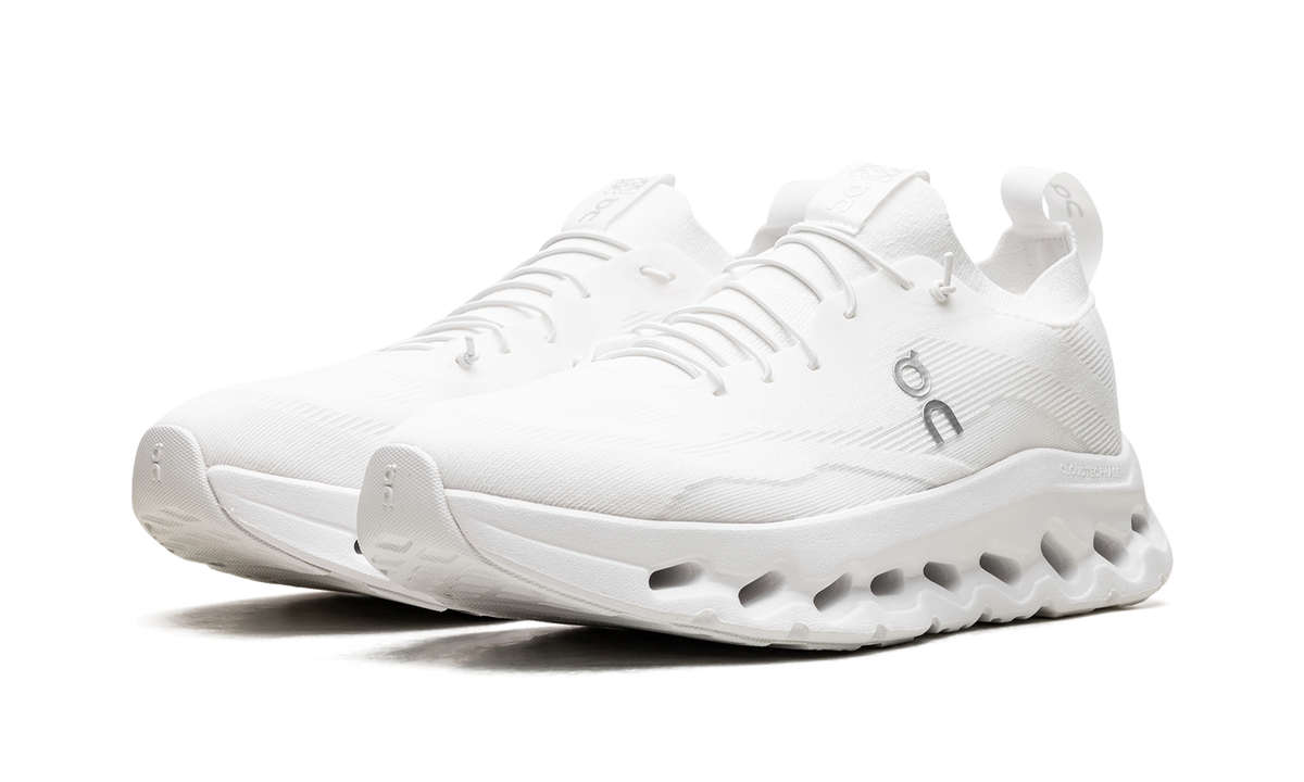 Overkicks - On Running Cloudtilt LOEWE All White (3MD30330108/3MD30332422/M929282X15-3089) - vista trasera
