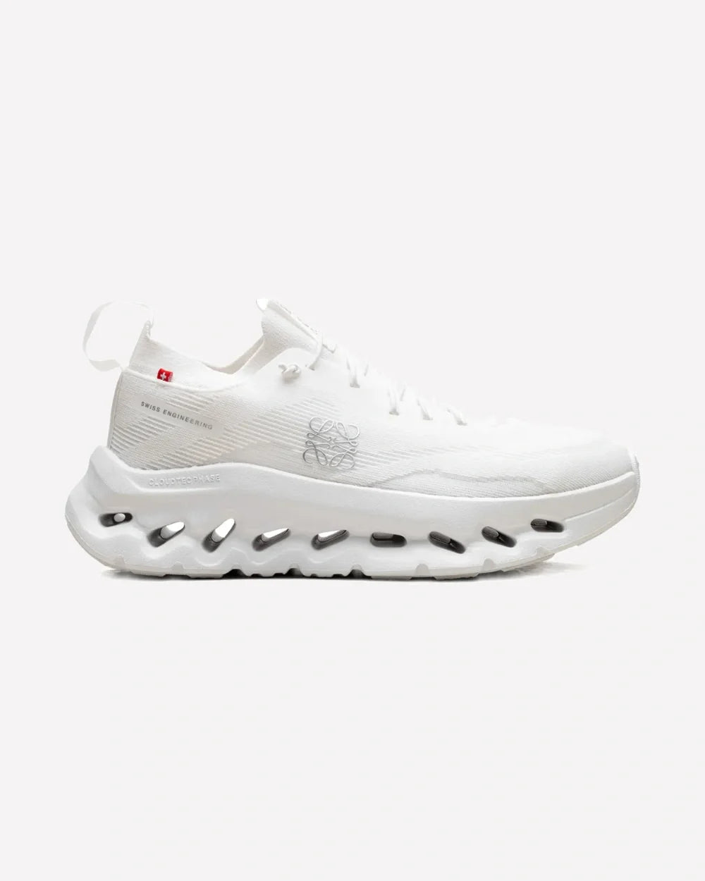 Overkicks - On Running Cloudtilt LOEWE All White (Womens) (3WD30310108/L929282X15-3089) - imagen 2