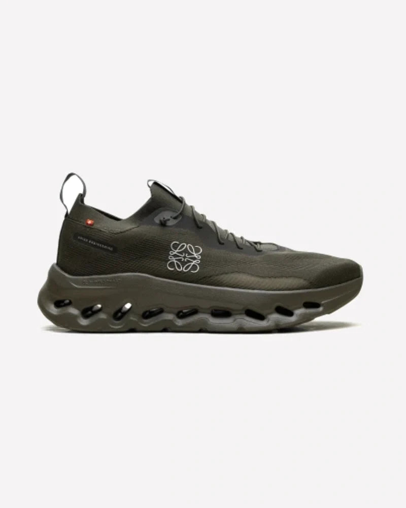 Overkicks - On Running Cloudtilt LOEWE Khaki Green (3MD30330436) - imagen 3