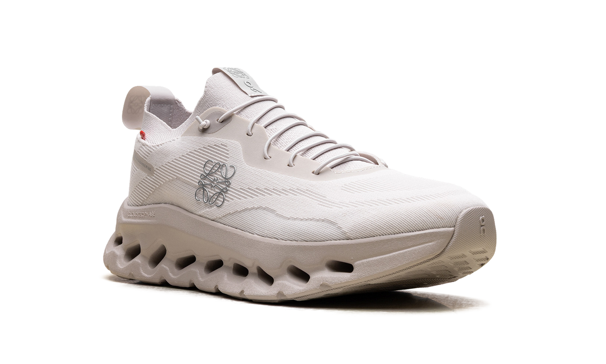 Overkicks - On Running Cloudtilt Loewe Sand (3MD30330554) - detalle lateral interior