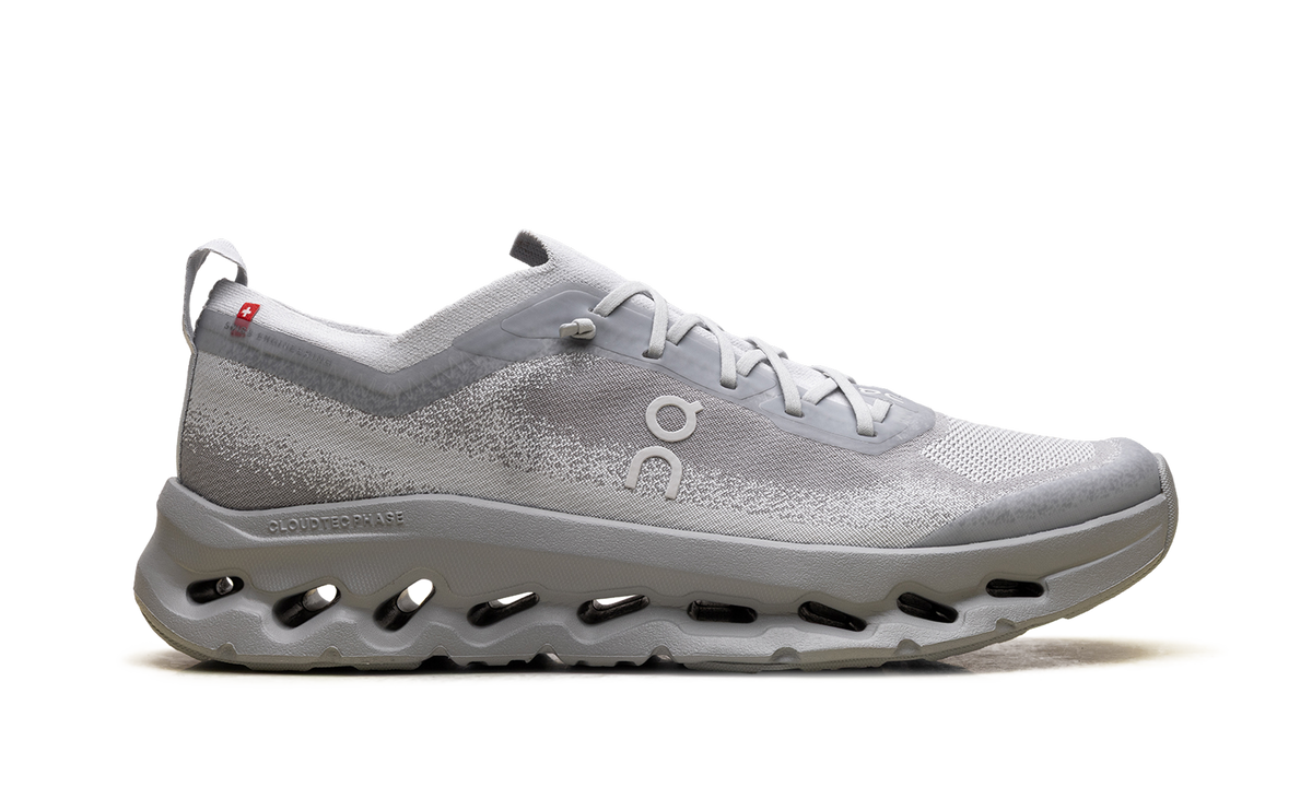 Overkicks - On Running Cloudtilt Moon Zendaya Glacier Alloy (3MF30671536) - detalle talon