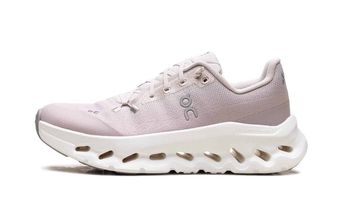 Overkicks - On Running Cloudtilt Pearl Fade (Womens) (3WE10054161) - vista lateral
