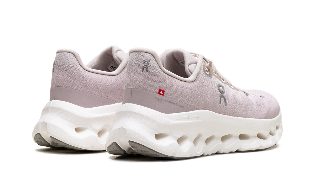 Overkicks - On Running Cloudtilt Pearl Fade (Womens) (3WE10054161) - par completo