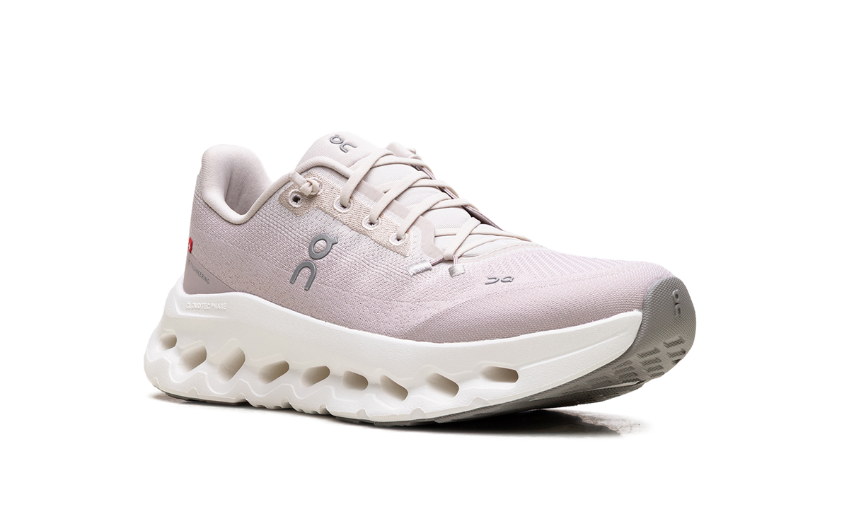 Overkicks - On Running Cloudtilt Pearl Fade (Womens) (3WE10054161) - detalle lateral interior