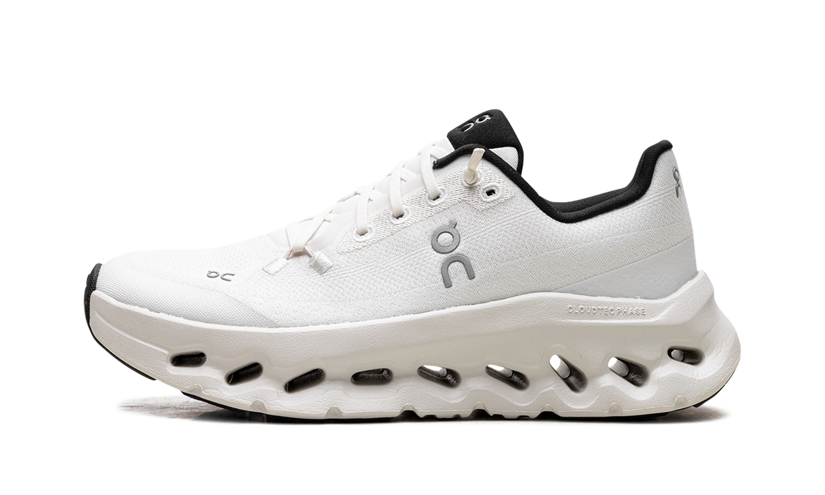 Overkicks - On Running Cloudtilt Pearl Ice (Womens) (3WE10052531) - vista lateral
