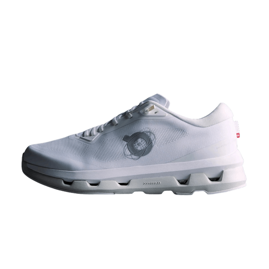 Overkicks - On Running Cloudzone Kith White Ice (3MF11130202) - vista lateral