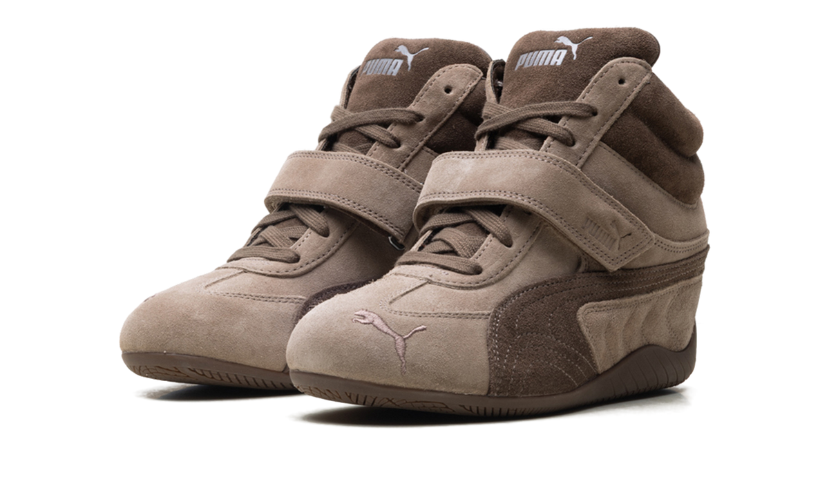 Overkicks - Puma Speedcat Wedge Totally Taupe Chocolate (Womens) (407878-01) - vista trasera
