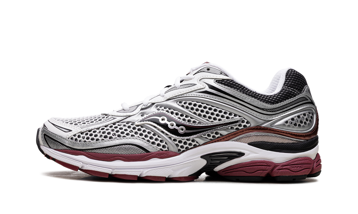 Overkicks - Saucony ProGrid Omni 9 OG White Silver Red (S70739-1) - vista lateral