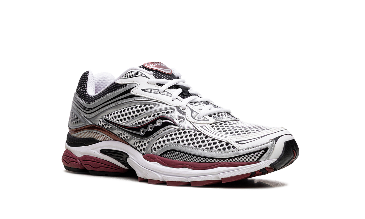 Overkicks - Saucony ProGrid Omni 9 OG White Silver Red (S70739-1) - detalle lateral interior