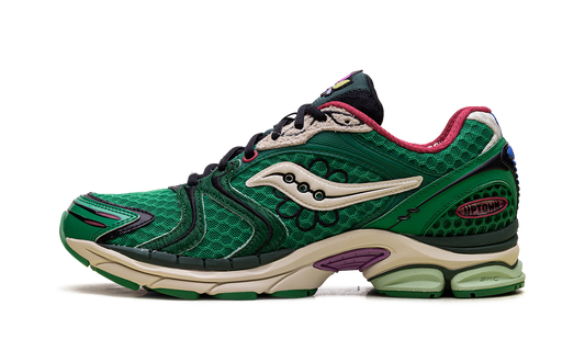 Overkicks - Saucony ProGrid Triumph 4 Jae Tips Flowers Grow Uptown Sugar Maple (S70966-4) - vista lateral