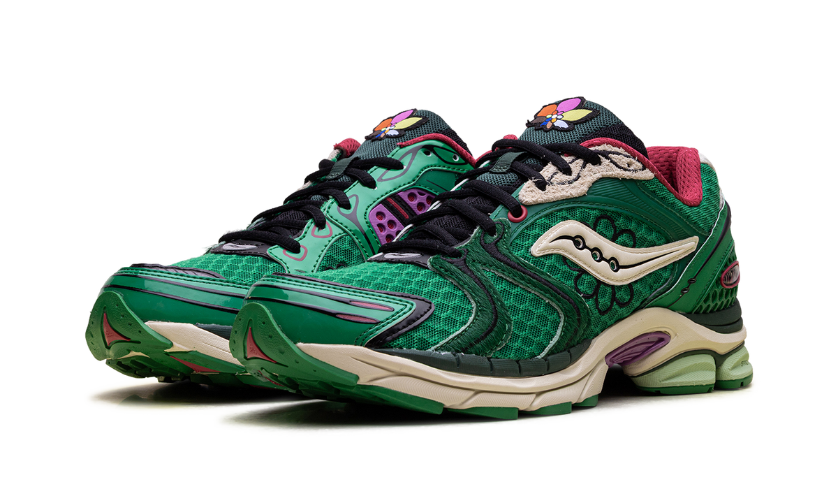 Overkicks - Saucony ProGrid Triumph 4 Jae Tips Flowers Grow Uptown Sugar Maple (S70966-4) - vista trasera