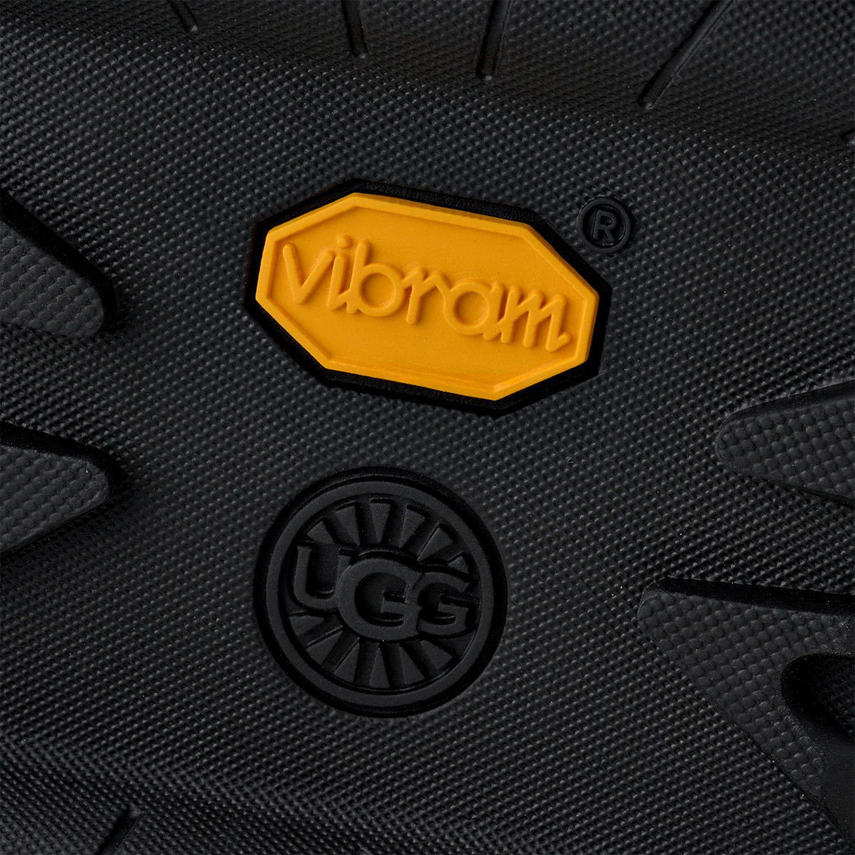 Overkicks - UGG Adirondack Boot XXV Black (1170770-BLK) - vista superior
