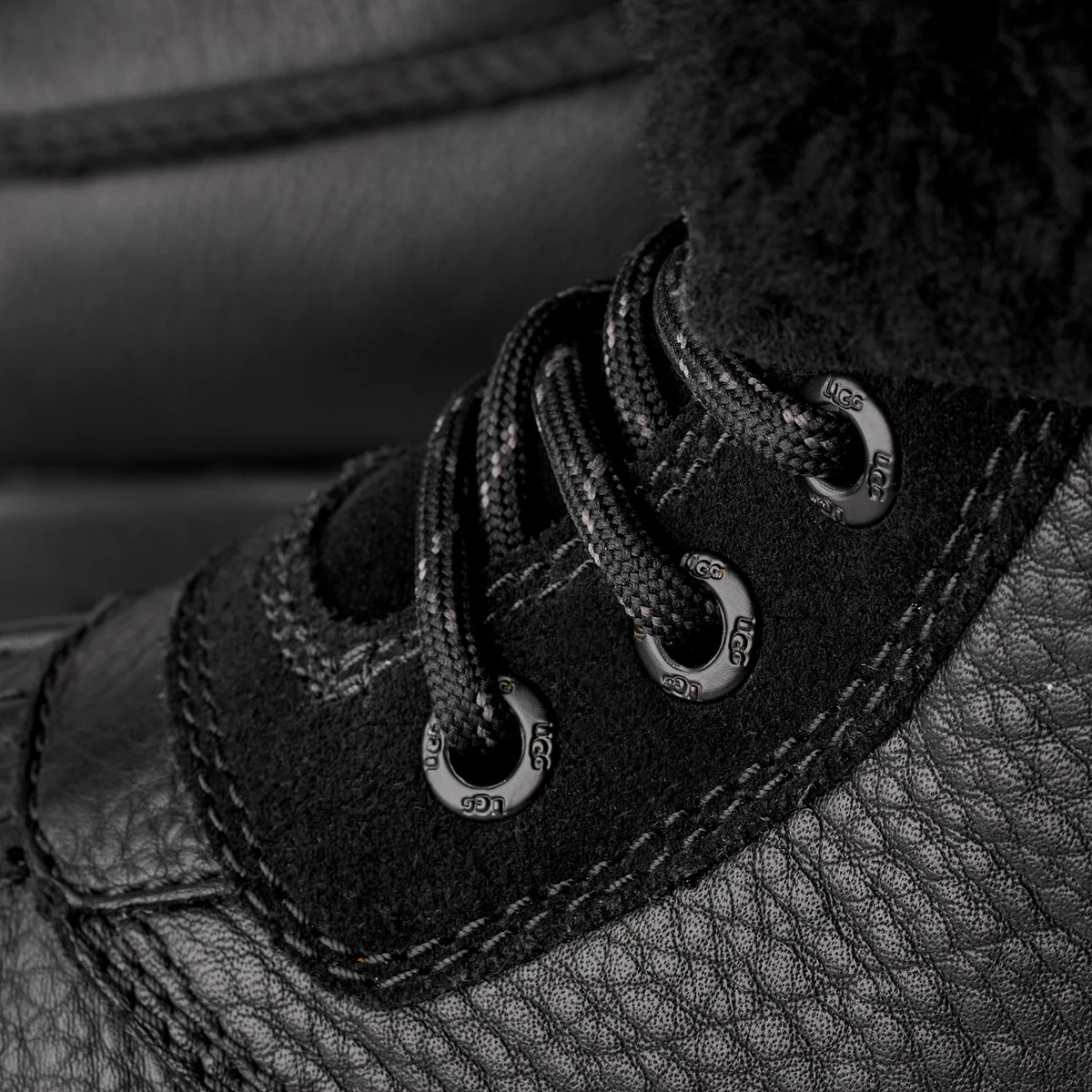 Overkicks - UGG Adirondack Boot XXV Black (Womens) (1170591-BLK) - vista superior