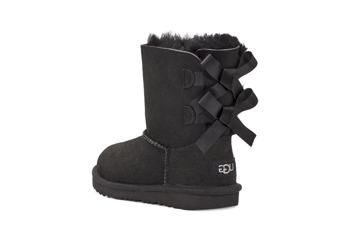 Overkicks - UGG Bailey Bow II Boot Black (Kids) (1017394K-BLK) - imagen 2