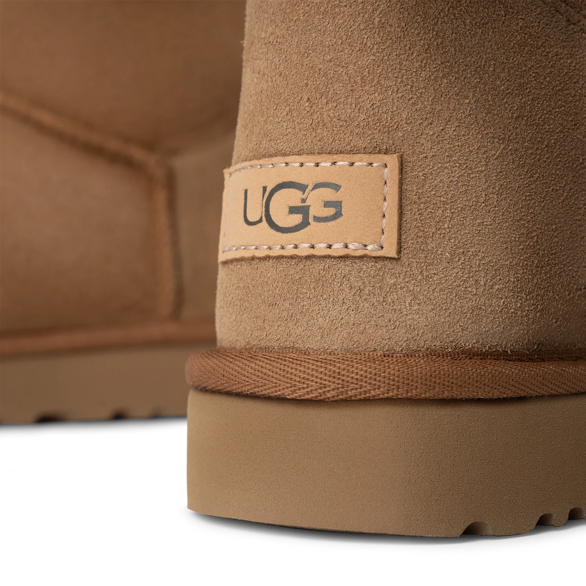 Overkicks - UGG Bailey Bow II Boot Chestnut (Womens) (1016225-CHE) - detalle suela