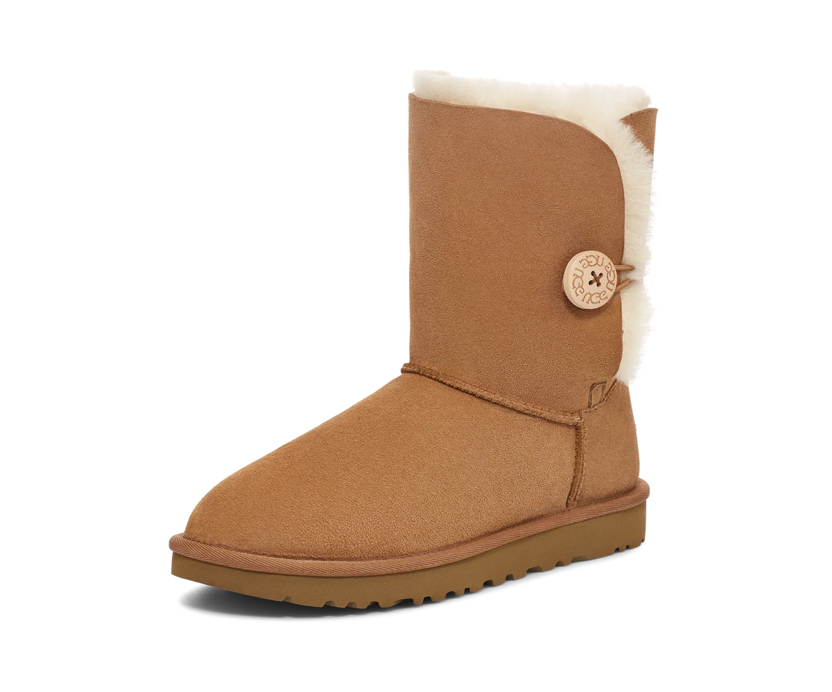 Overkicks - UGG Bailey Button II Chestnut (Womens) (1016226-CHE) - vista trasera