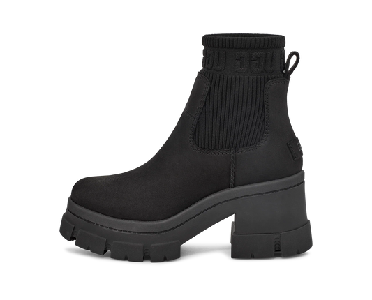 Overkicks - UGG Brooklyn Chelsea Boot Black (Womens) (1148730-BLK) - vista lateral