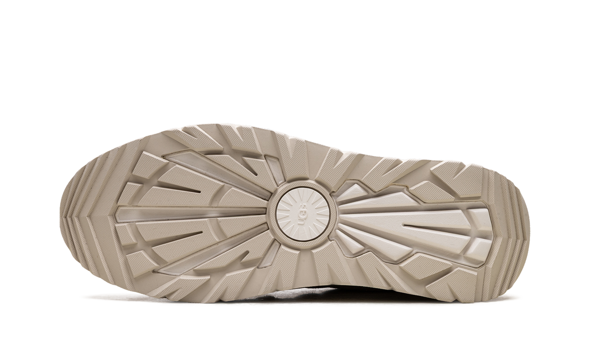 Overkicks - UGG CapTrail Low Light Beige (Womens) (1161830-LHB) - vista superior