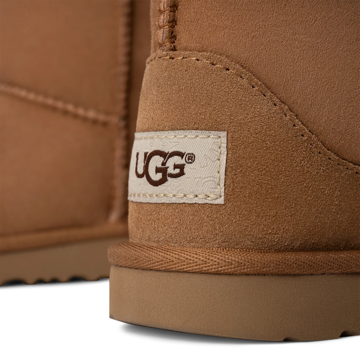 Overkicks - UGG Classic II Boot Chestnut (Kids) (1017703K-CHE) - imagen 4