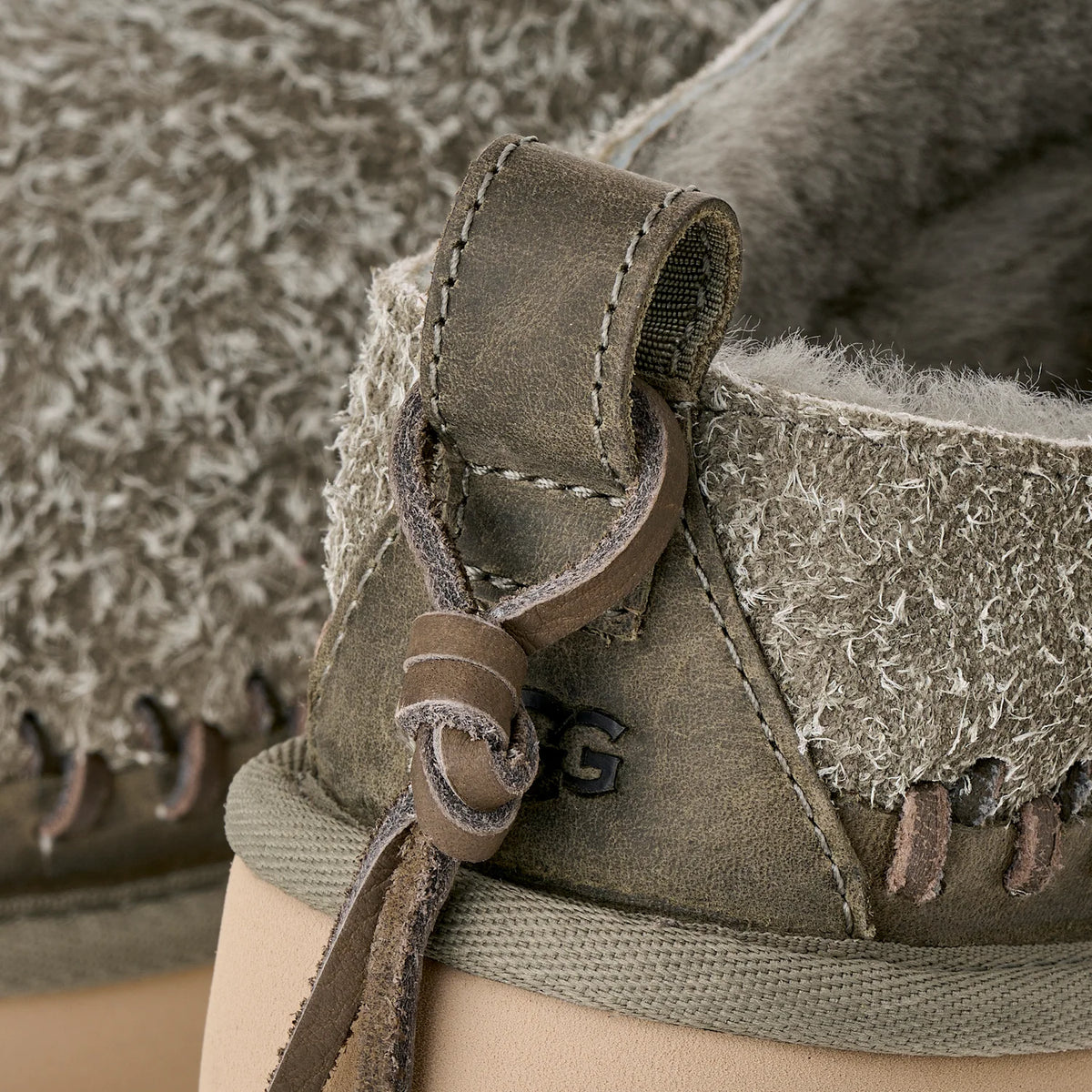 Overkicks - UGG Classic Micro Biarritz Moss Green (Womens) (1171411-MSG) - vista superior