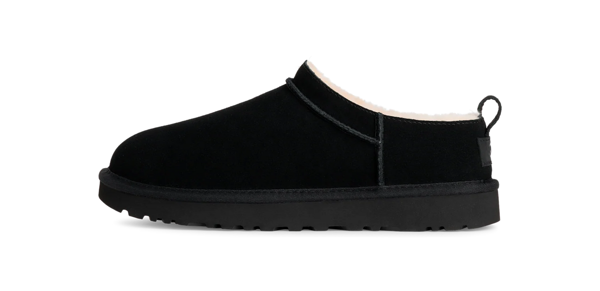 Overkicks - UGG Classic Micro Black (Womens) (1173891-BLK) - vista lateral